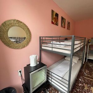 Dormitory Room Mixed